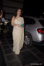 Twinkle Khanna at Abu Jani and Sandeep Khosla_s 25th year bash in Grand Hyatt, Mumbai on 8th Nov 2011 (53).JPG
